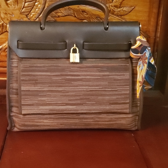 Hermes Vibrato bag herbag highest offer accepted today - Picture 2 of 5